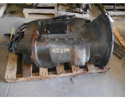 Fuller RTLO16913A Transmission for a Freightliner FLD132064T CLASSIC