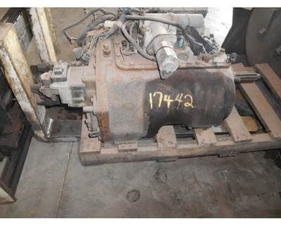 Fuller RTO16910C-AS2 Transmission for a Volvo VNL