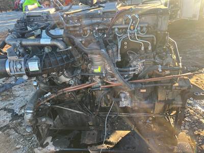 2016 Detroit DD13 Engine