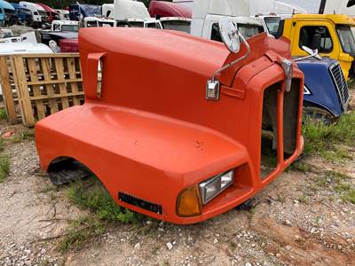 1991 Kenworth T600 Hood
