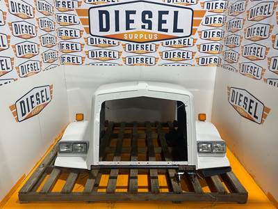 2012 Kenworth T800 Hood