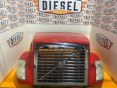 2006 Volvo VT880 Hood