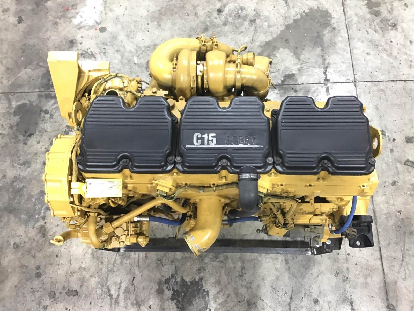 Двигатель cat c15