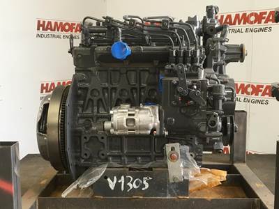 Kubota V1305 Diesel Engine