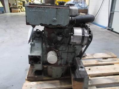 Mitsubishi S2E USED Diesel Engine