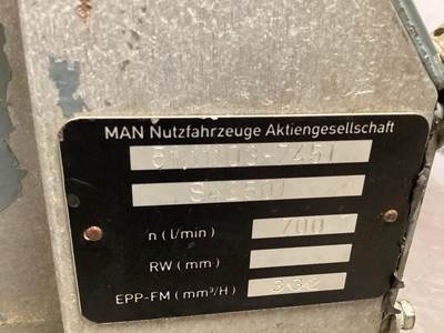 Bosch FUEL PUMP 0402610806 USED