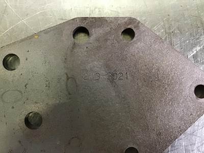 Caterpillar BASE PLATE 2433021 USED