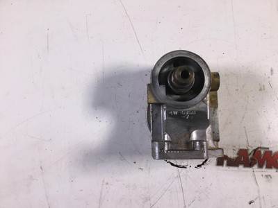 Caterpillar FUEL FILTER HOUSING 4W5158 USED