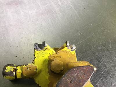 Caterpillar FUEL FILTER HOUSING 8N6199 USED