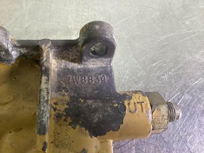 Caterpillar FUEL LIFT PUMP 7W8834 USED