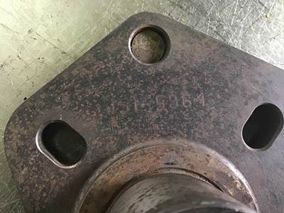 Caterpillar GEAR SHAFT 1515966 USED