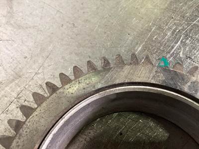 Caterpillar INTERMEDIATE GEAR 2051319 USED