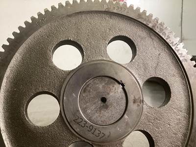 Caterpillar INTERMEDIATE GEAR 2239137 USED