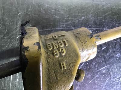 Caterpillar OLIEPEILSTOK HOUDER 6N8183 USED