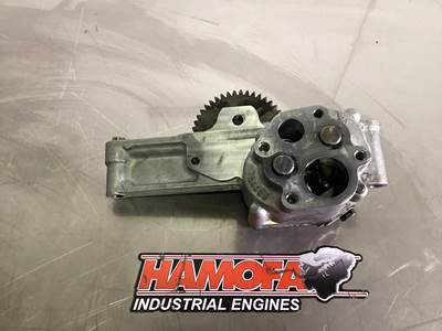 Caterpillar OLIEPOMP MET TUSSENTANDWIEL 2W8092 USED