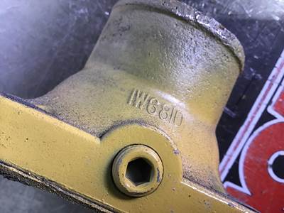 Caterpillar THERMOSTAT COVER 1W6810 USED