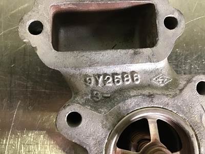 Caterpillar THERMOSTAT COVER 9Y2586 USED