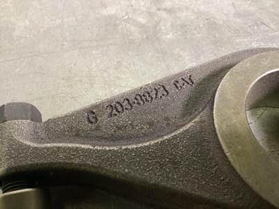 Caterpillar VALVE ROCKER, INLET+EXHAUST 2038824 USED