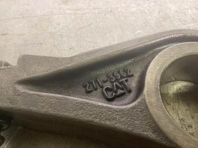 Caterpillar VALVE ROCKER, INLET+EXHAUST 2713962 USED