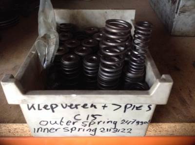 Caterpillar VALVE SPRINGS CAT C15 2479908 USED