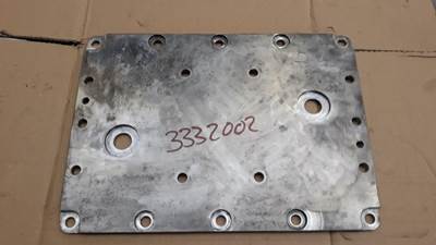 Cummins COVER,WATER HEADER 3332002 NEW