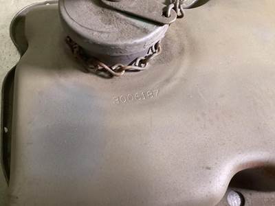 Cummins CUM NT855 VALVE COVER 3006187 USED