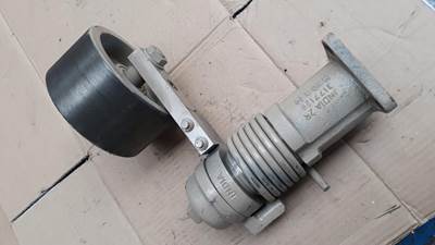 Cummins SUPPORT,PIVOT SHAFT 3177126 NEW