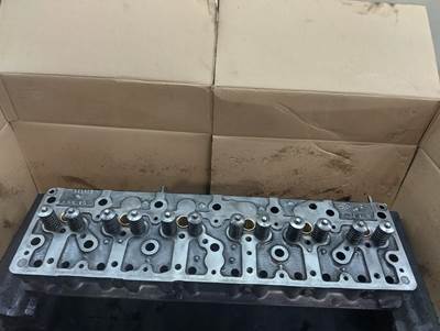 DAF CYLINDER HEAD DAF 575 CK10370 REBUILD