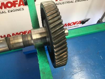 Deutz CAMSHAFT 04237187 USED