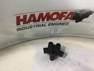 Deutz ROCKER ARM BRACKET 04231268 NEW