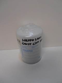 Donaldson OIL FILTER JOHN DEERE P550758 NEW