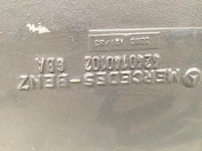 Mercedes-Benz 4240140102 USED
