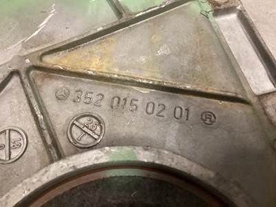 Mercedes-Benz A 352 015 02 01 USED