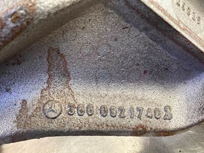 Mercedes-Benz A 368 092 17 40 USED