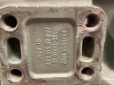 Mercedes-Benz A 423 015 02 02 USED