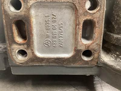 Mercedes-Benz A 423 015 04 02 USED