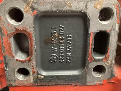 Mercedes-Benz A 423 015 04 02 USED