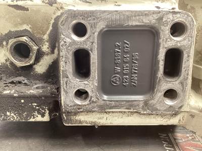 Mercedes-Benz A 423 015 04 02 USED