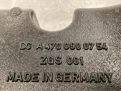 Mercedes-Benz A 470 090 07 54 USED