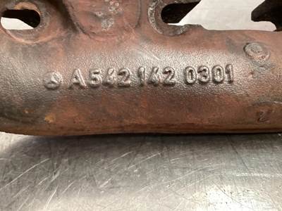 Mercedes-Benz A 542 142 03 01 USED