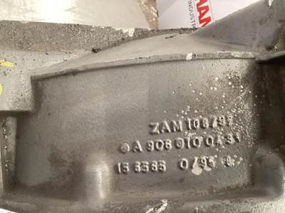 Mercedes-Benz A 906 010 0431 USED