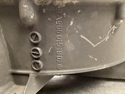 Mercedes-Benz A 906 015 18 02 USED
