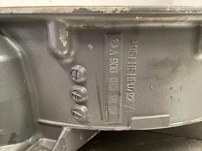 Mercedes-Benz A 906 015 18 02 USED