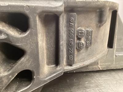 Mercedes-Benz A 906 015 22 02 USED