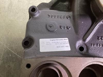 Mercedes-Benz A422 200 01 01 USED