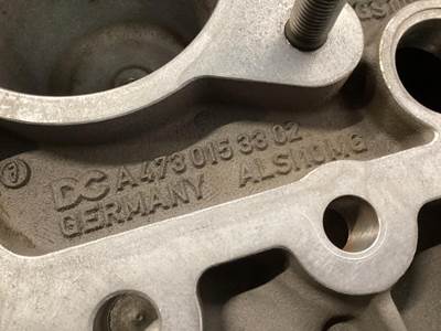 Mercedes-Benz A473 015 33 02 USED