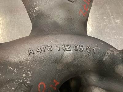 Mercedes-Benz A473 142 05 01 USED