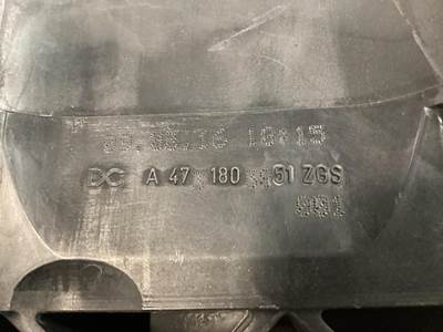 Mercedes-Benz A473 180 39 51 USED