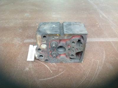 Mercedes-Benz CYLINDER HEAD CK10090 USED
