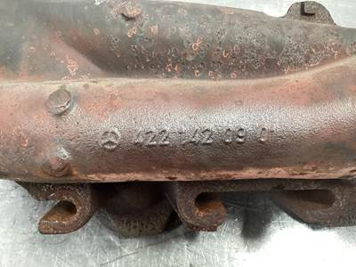 Mercedes-Benz EXHAUST MANIFOLD A4221420901 USED